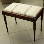 877 2696 PIANO STOOL